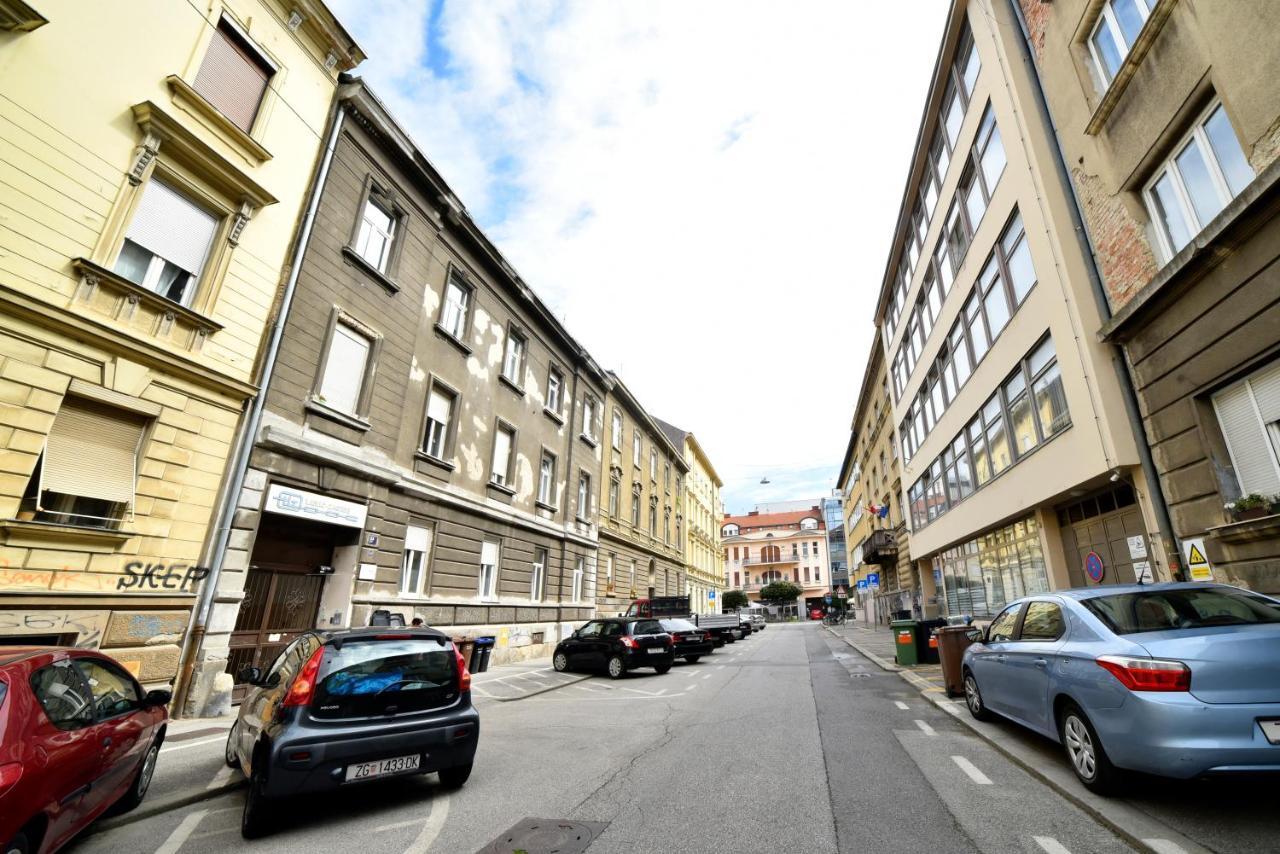 1Br In Central Zagreb & Main Station, Free Parking Apartment Ngoại thất bức ảnh